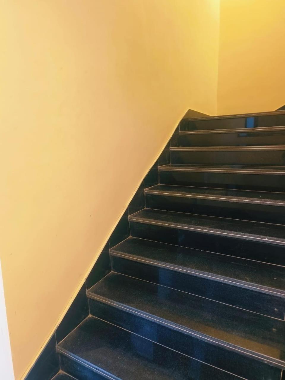 Hotel Dev Kripa اوجاين المظهر الخارجي الصورة